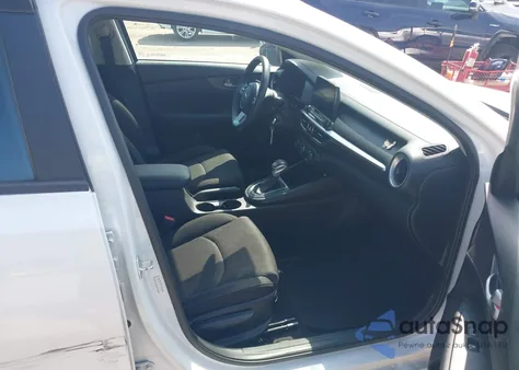 2020 Kia Forte Lxs z USA, uszkodzony, nr VIN 3KPF24AD3LE245903